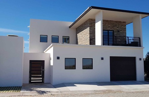 La Choya House | Laguna Shore Thing, modern beach house w/private pool, resort, sleeps 20