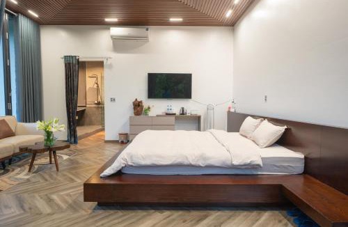 Ha Giang Bed & Breakfast | Lake House