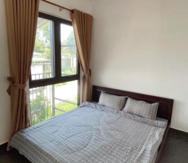 Huong Thuy Apartment | LaLa Family Hue