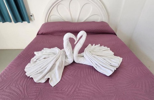 Lazaro Cardenas Apartment | Large and comfy apartment, near DT and Principal Beach!