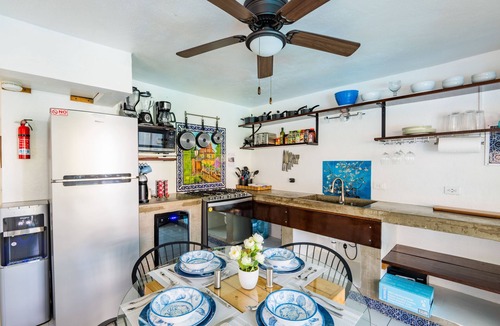 Centro Villa | Large villa with private pool walk to the beach and downtown