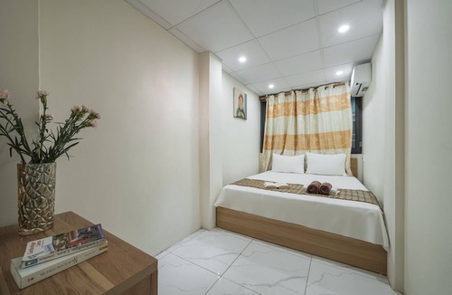 Hang Trong Hostel | Laura house