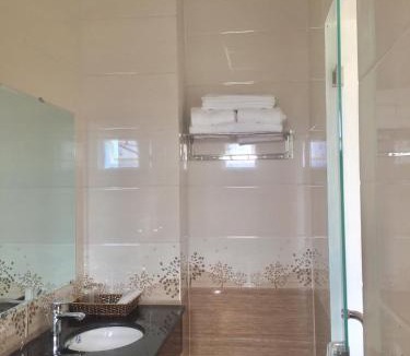 Dong Hoi Hotel | Lavender Hotel