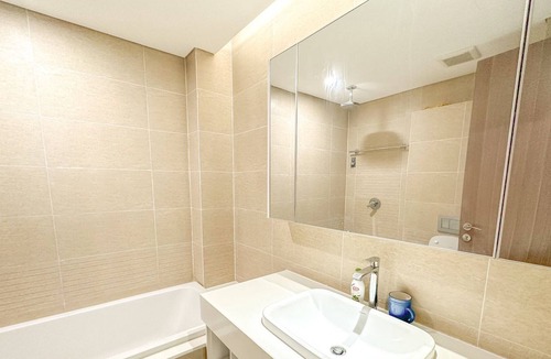 Cong Vi Apartment | LeO Hometel - Vinhomes Metropolis Serviced Apartment at 304 Lieu Giai Ba Dinh