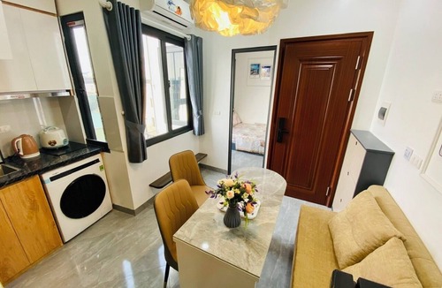 Thuy Khue Apartment | Lilo's Homestay