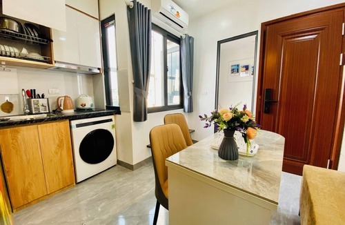 Thuy Khue Apartment | Lilo's Homestay