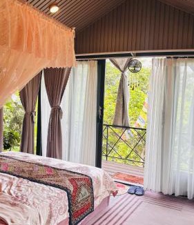 Dak Mil House | Lilys Stone Garden Bungalow