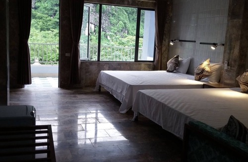 Hoa Lu Hotel | Limestone Boutique Hotel