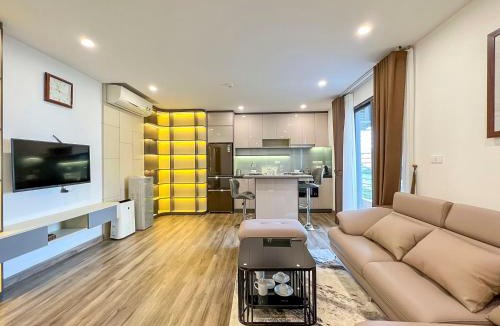 Cong Vi Apartment | Linh Lang - Căn hộ hiện đại