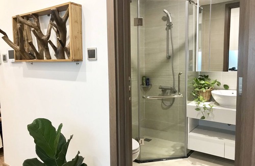 Tu Liem Condo | Little Hanoi - 1 BR Luxury Apartment near Kaengnam | Vinhomes Greenbay