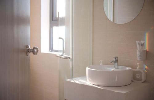Hue Apartment | Little Home - Nera Garden Hue