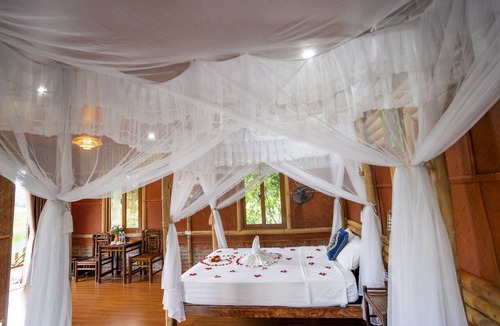 Hoa Lu Hotel | Lotus Field Homestay