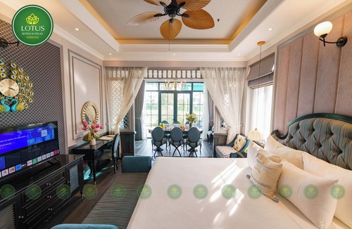 Thanh Thuy Hotel | Lotus Hotel - Vuon vua