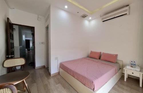 Phuong 8 House | LUNARIA corner of Tan Dinh