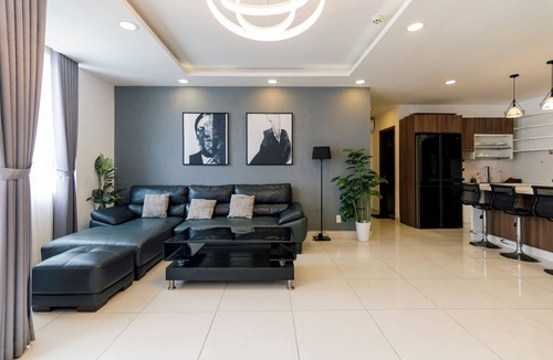 District 1 Apartment | Lux-4br/FreePool/Riverside/BUIVIEN/D4-D@Centercity