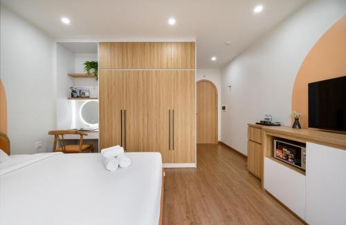 Quang An Hotel | Luxe Paradise Boutique Hotel 275