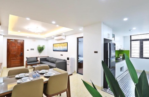 Tay Ho Hotel | Luxe Paradise Residence Xuan La