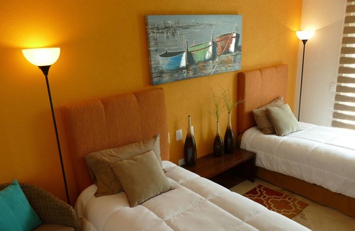 South Hotel Zone Condo | Luxurious 2bd 2 bath Oceanfront Condo in Grand Venetian