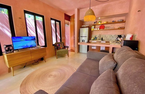 Chelem House | Luxurious Beach House! You don’t have to rough it! New construction in Chelem.