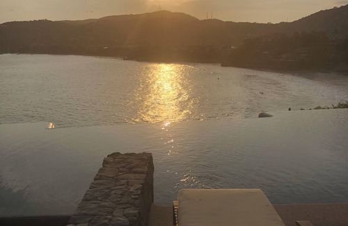 Playa la Madera Condo | Luxurious Condo with Stunning Bay Views in Zihuatanejo
