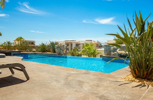 Cabo San Lucas House | Luxurious Modern Villa w/private pool & jacuzzi,10mins from Downtown +Springrate