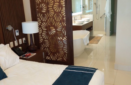 San Jose del Cabo Resort | Luxurious Oceanfront 5 STAR Resort Suite at Villa la Valencia with a Lazy River!