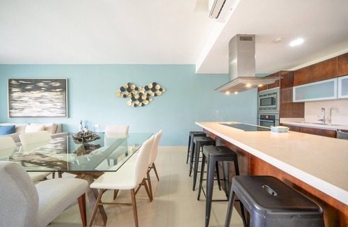 Puerto Juarez Condo | Luxury 2 BR Condo Jacuzzi & Pool - Mareazul