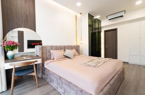 Tan Phu District Apartment | Luxury 3BR Apartment 121m - Green Park - Near Airport & Aeon Mall