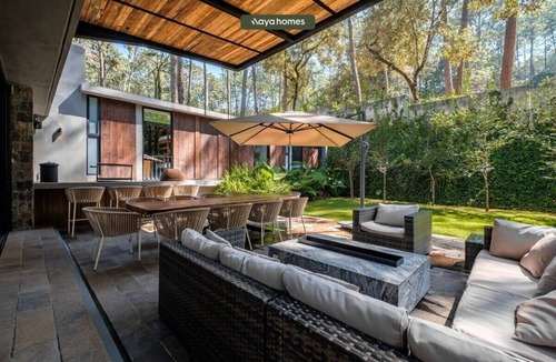 Avandaro House | Luxury 4BR House in Avandaro - Jacuzzi - Padel