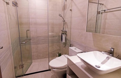 Ngoc Khanh Apartment | Luxury Apartment in Vinhomes Metropolis near Lotte