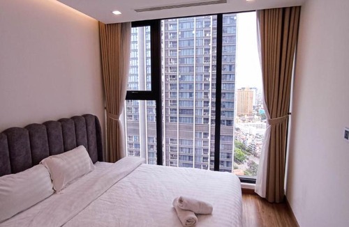 Ngoc Khanh Apartment | Luxury Apartment in Vinhomes Metropolis near Lotte