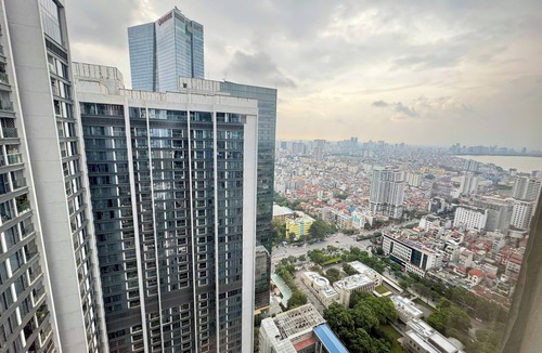 Ngoc Khanh Apartment | Luxury Apartment in Vinhomes Metropolis
