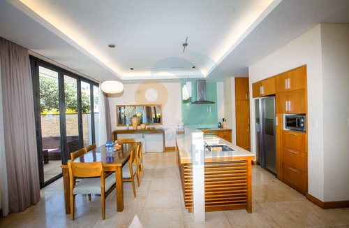 Ngu Hanh Son Villa | Luxury Beach View Villas