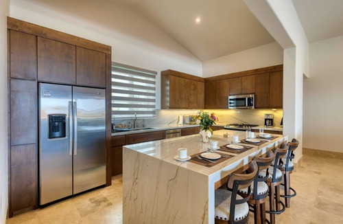 Los Cabos House | Luxury Coastal Retreat - Pool & World-Class Golf