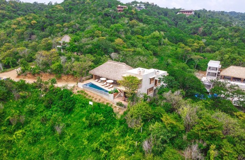 San Agustinillo Villa | Luxury home with pool and breathtaking views just a few steps from the beach