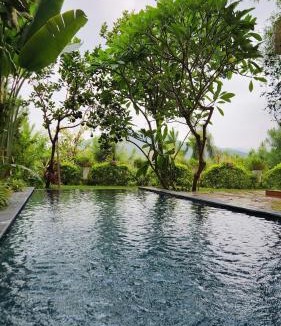 Phuc Yen Villa | Luxury Mountain View 3BR Villa Pool 10ppl