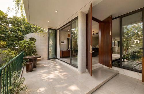 Nha Trang Villa | Luxury Nha Trang Private Pool Villa - Beach & Garden Retreat