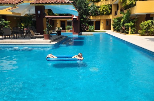 Zihuatanejo Condo | Luxury on stunning La Ropa beach in tropical Zihuatanejo Mexico