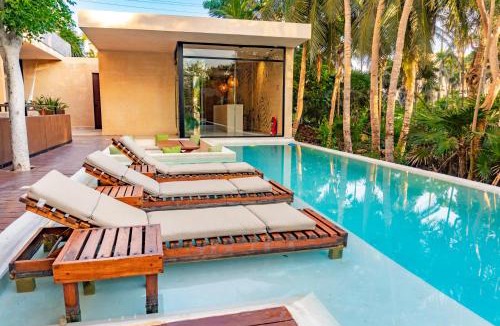 Tulsayab Apartment | Luxury Romantic Getaway - 1 Bedroom - Steps from the Beach - Bahia Tankah Tulum