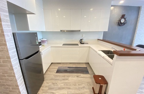 District 4 Apartment | Luxury The Goldview - Spacious 2 Bedroom Apartment Free Gym, Pool, Netflix