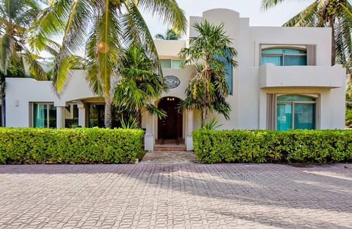 Playacar Fase I House | Luxury Villa, Sea View, steps to the Beach exclusively located