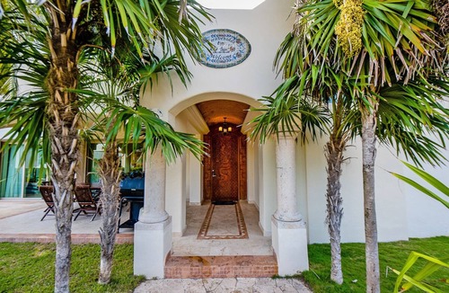 Playacar Fase I House | Luxury Villa, Sea View, steps to the Beach exclusively located