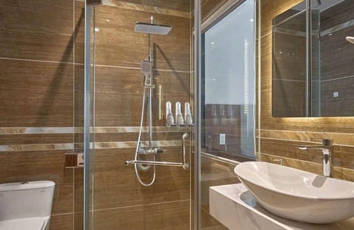 Phuoc Thien Hotel | LYNS HOTEL