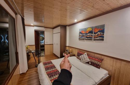 Meo Vac House | Mèo Vạc Beehive House