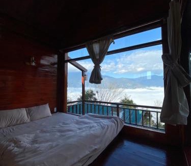 Son La Hotel | Mống Vàng Retreat Tà Xùa