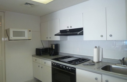 Costera Acapulco Condo | Magnificent Beachfront