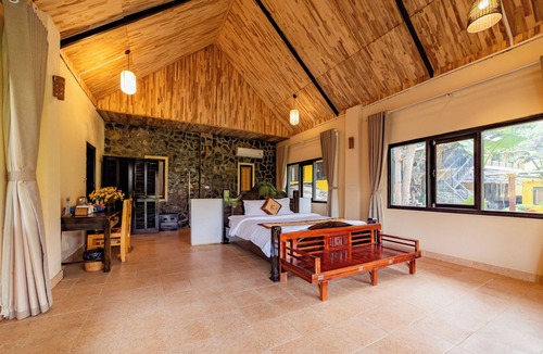 Mai Chau Hotel | Mai Chau Moment Spa & Resort