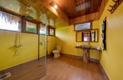 Mai Chau Hotel | Mai Chau Onsen Retreat