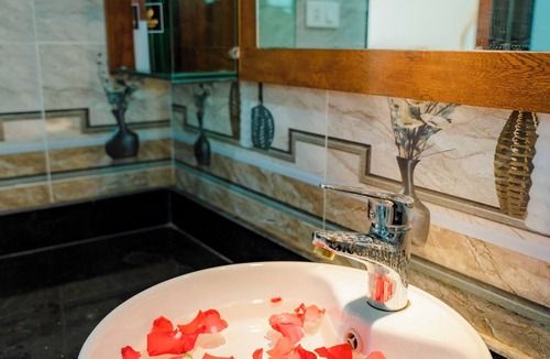 Hoa Lu Hotel | Mai Mountain Homestay
