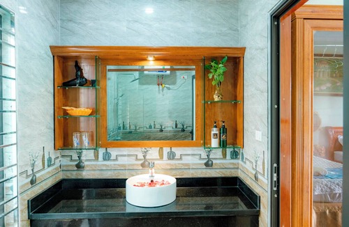 Hoa Lu Hotel | Mai Mountain Homestay